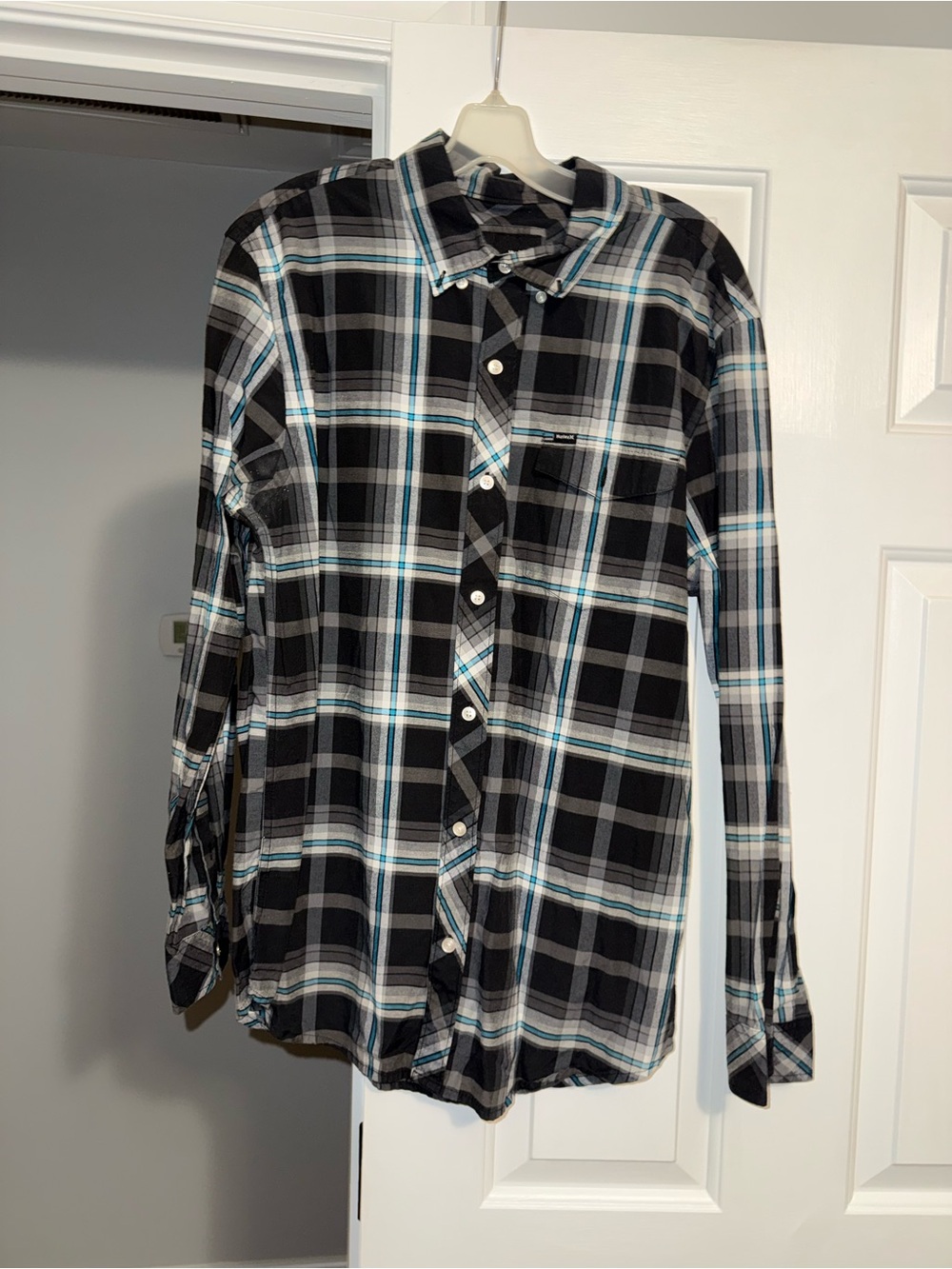Hurley Black Plaid Button-Up Shirt Jacket with Teal Accents